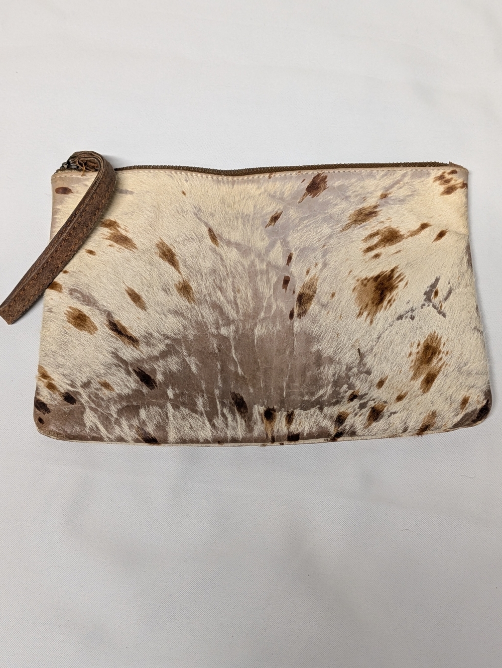 Luxurious Spotted Cowhide Wristlet Clutch - Brown & Cream - Picture 2 of 12